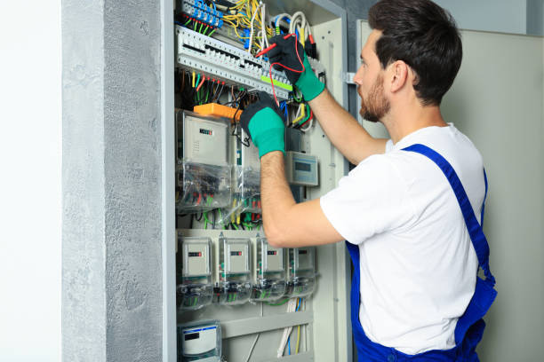 Best Licensed Electrician  in Tieton, WA